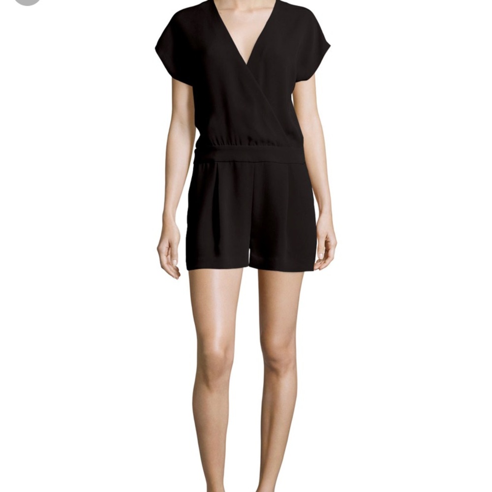 Black crepe romper with pockets!